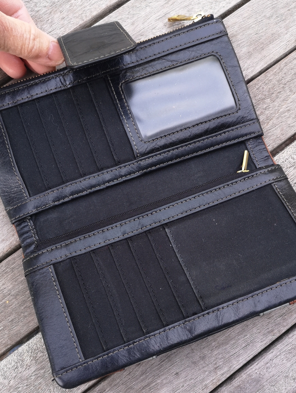 Vintage Fossil leather wallet - Picture 6 of 13